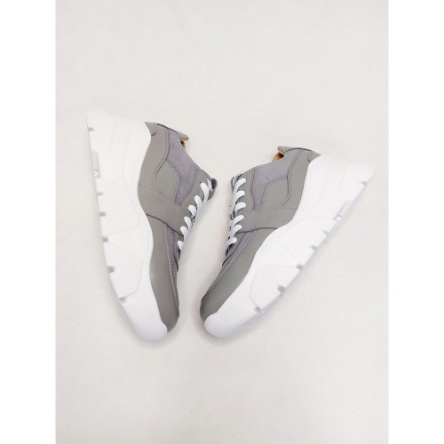 Кросівки QUEEN сірі 1