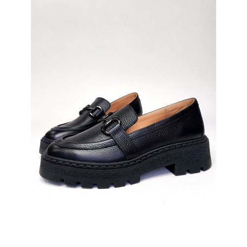 Лофери з кдратним носком чорні 1