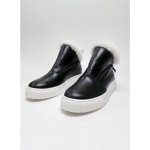 Уггі чорні на білій підошві 2