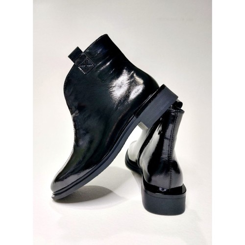 Декольте лаковані чорні 4