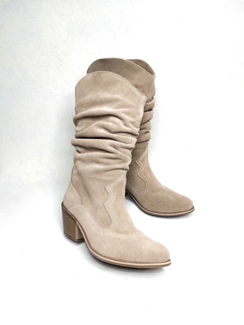 Козаки призібрані, замша, бжеві 