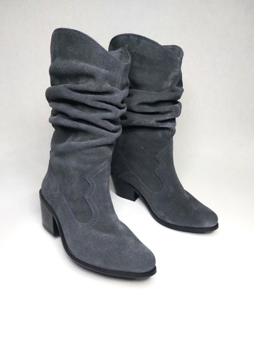 Козаки призібрані, замша, графіт 