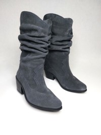 Козаки призібрані, замша, графіт