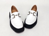 Лофери з кдратним носком білі